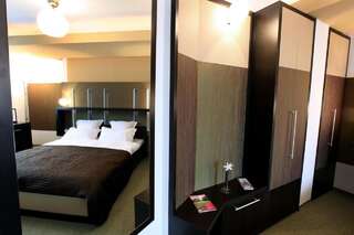 Отель Ambiance Hotel Бухарест Двухместный номер с 1 кроватью-1