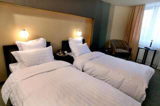 Отель Ambiance Hotel Бухарест Двухместный номер с 2 отдельными кроватями-3